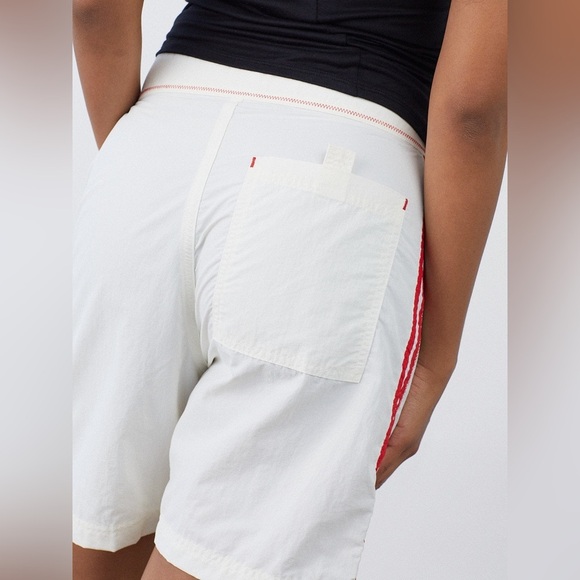 Lisa Says Gah Made Some Long Shorts - Picture 2 of 11